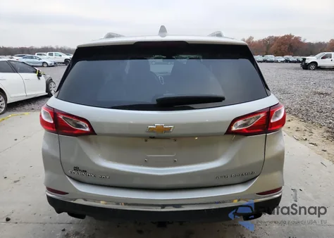 2020 Chevrolet Equinox Premier z USA, uszkodzony, nr VIN 2GNAXYEXXL6224092